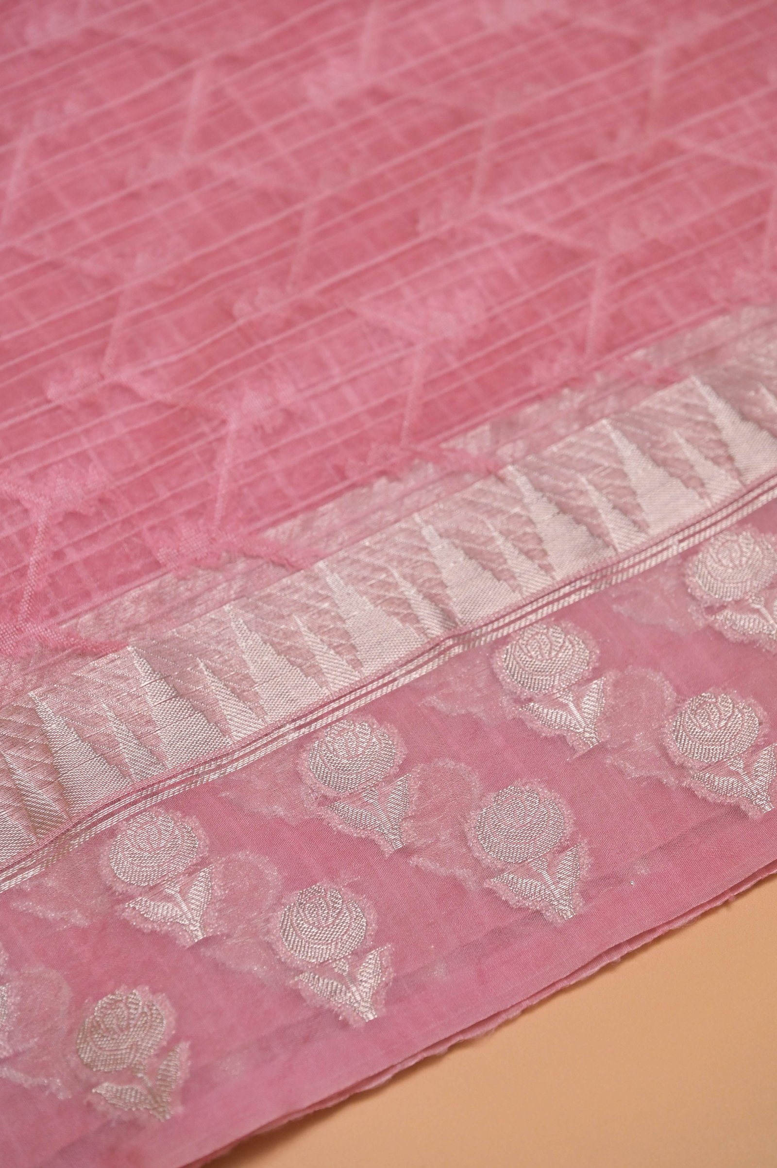 Elegant Check Pattern Mauve Pink Banarasi Kora Saree with Blouse